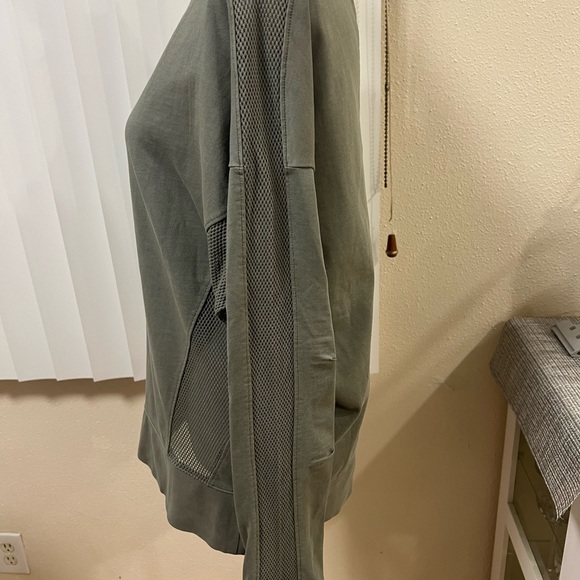 ATHLETA 100% ORGANIC COTTON. SIZE LARGE . NEW - Picture 7 of 16